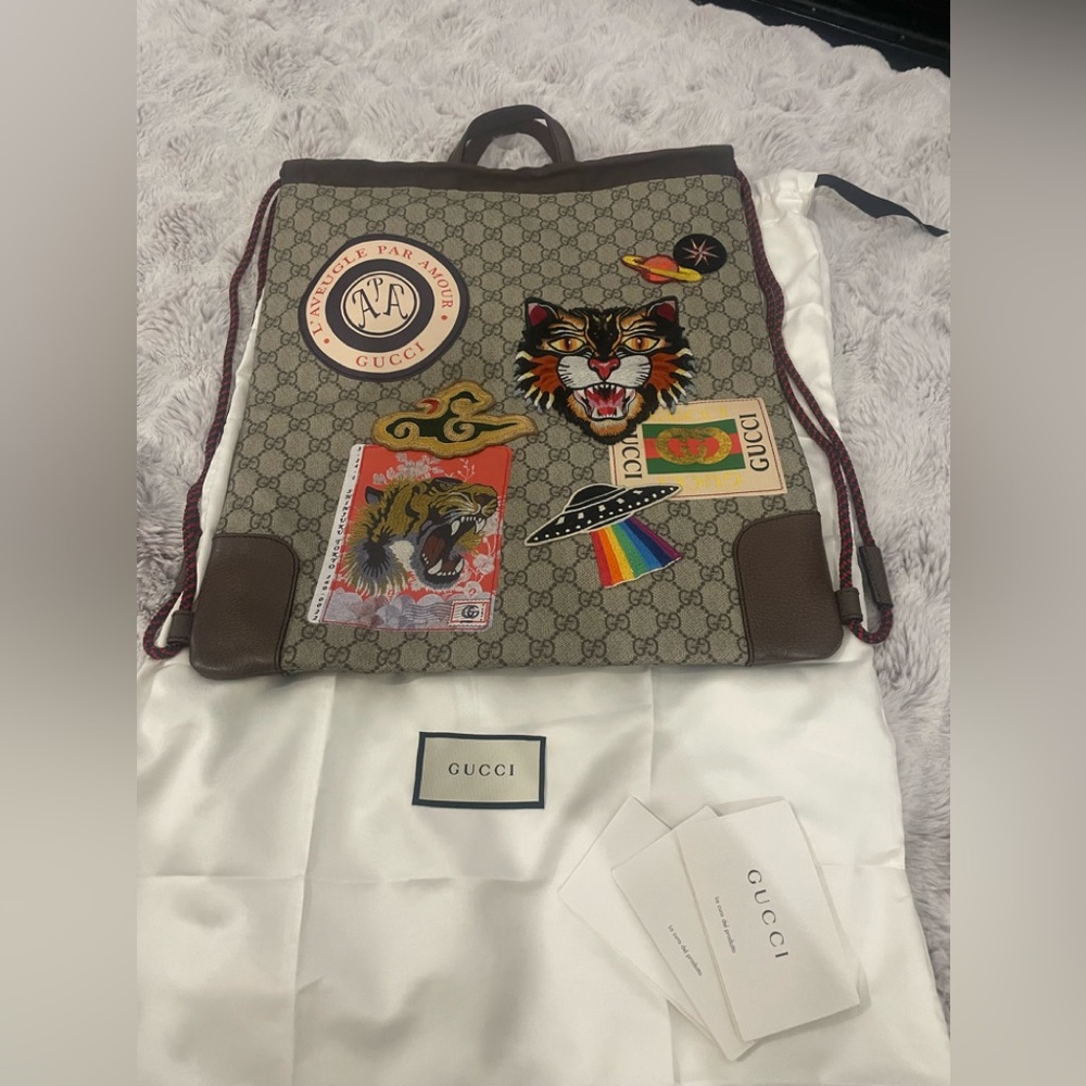 Gucci Ann Gris-Cat Drawstring 2WAY Backpack GG Supreme Beige x Brown Unisex - Picture 5 of 9
